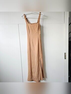 Sadie & Sage Brown Tan Dress. Small
